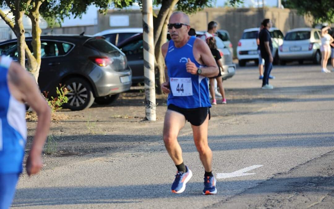 Grande Raimondo Fanari chiude la “Mezza Maratona del Giudicato di Oristano in 1:31:44 media 4:20